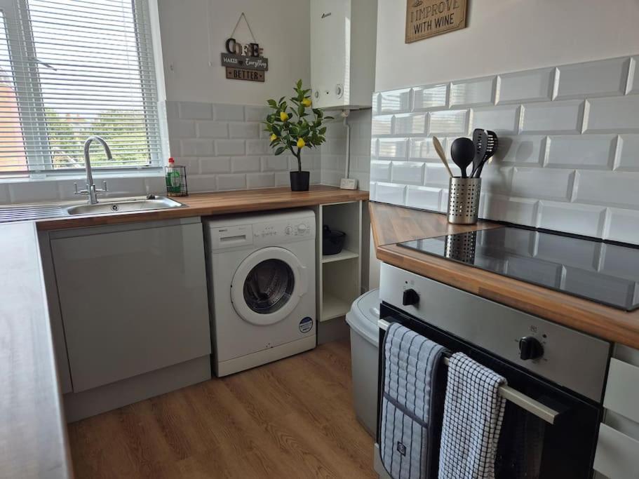 #26C 2 Bed Apartment Portsmouth Buitenkant foto