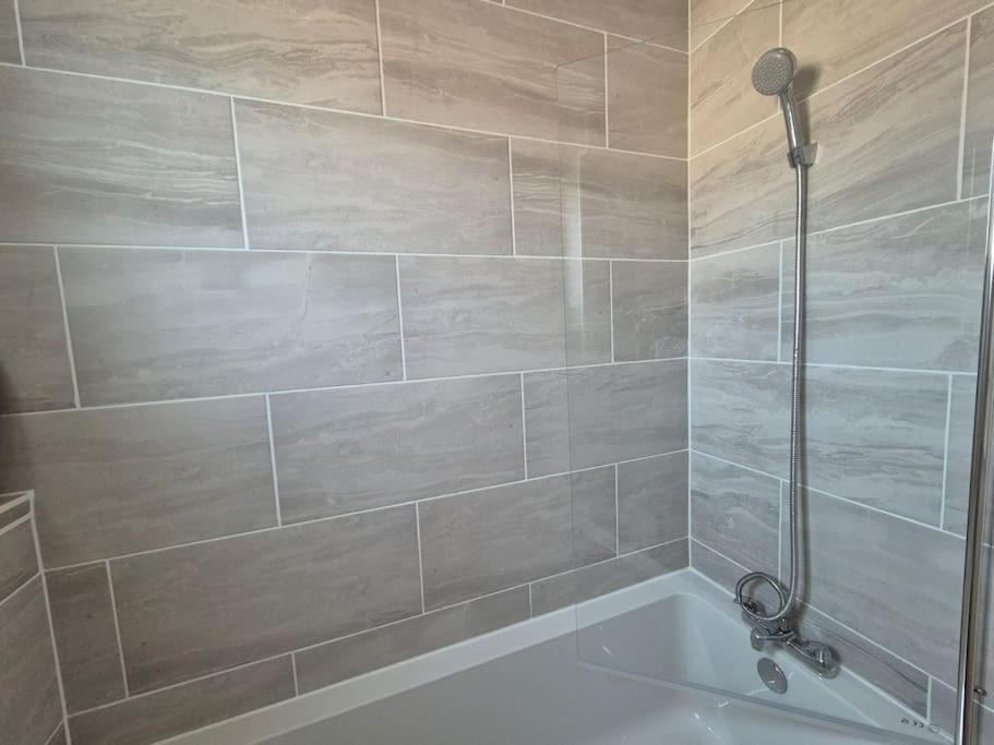 #26C 2 Bed Apartment Portsmouth Buitenkant foto